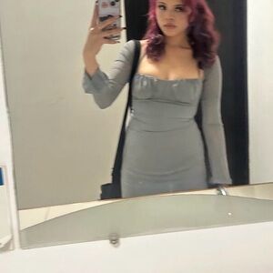 Elegant Gray Long Sleeve Dress